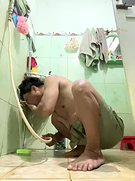 hotboy2x online show from December 14, 10:06 pm