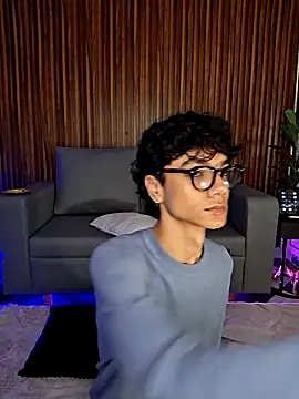 Phillicious   online show from February 20, 6:48 am