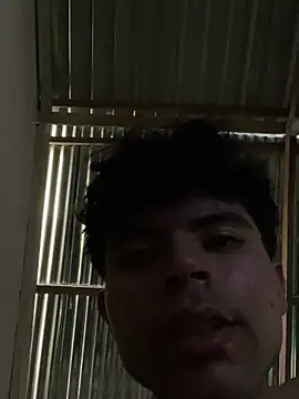 Axel-Mejia online show from March 10, 7:31 pm