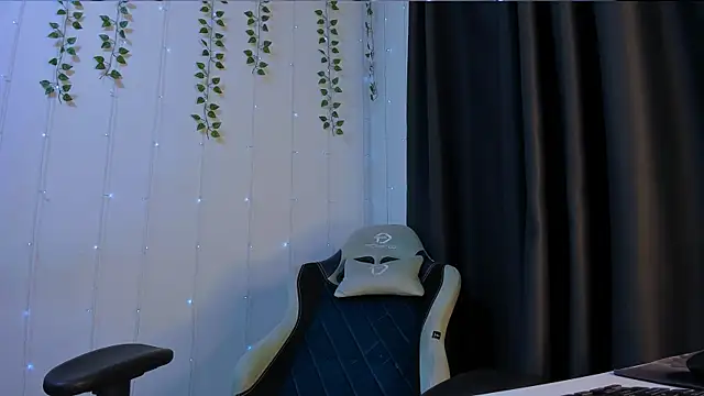 Your Claddagh online show from April 19, 7:38 pm