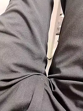 themasklover online show from April 18, 1:12 pm