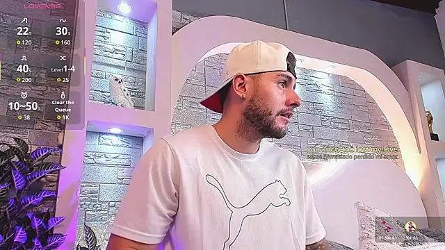 dominic de luca online show from December 3, 3:34 am