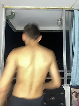 Snapshot of elfernh chatting on September 10, 11:47 pm elfernh online show from September 10, 11:47 pm