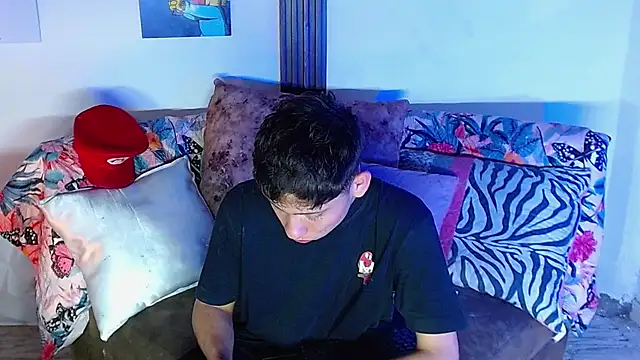 Snapshot of elfernh chatting on October 19, 12:26 am elfernh online show from October 19, 12:26 am