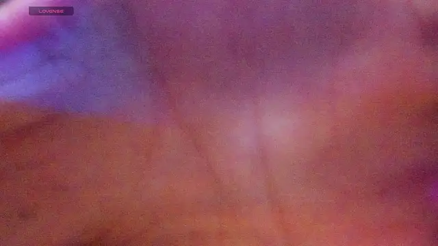 Snapshot of elfernh chatting on September 27, 8:06 pm elfernh online show from September 27, 8:06 pm