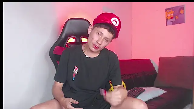 Snapshot of elfernh chatting on September 23, 10:53 pm elfernh online show from September 23, 10:53 pm