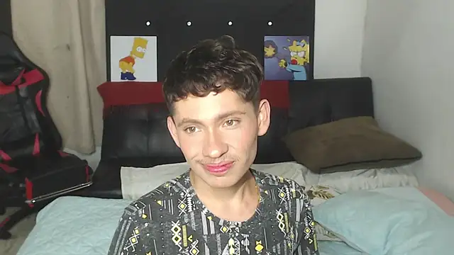 Snapshot of elfernh chatting on September 21, 7:41 am elfernh online show from September 21, 7:41 am