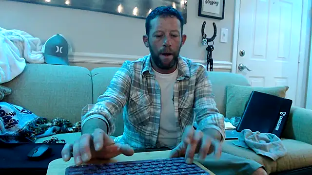 JM71325 online show from May 24, 6:08 am