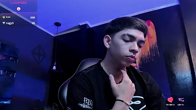 Eryonbradley online show from October 8, 11:31 pm