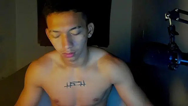 JuanchiT66 online show from September 17, 8:59 am