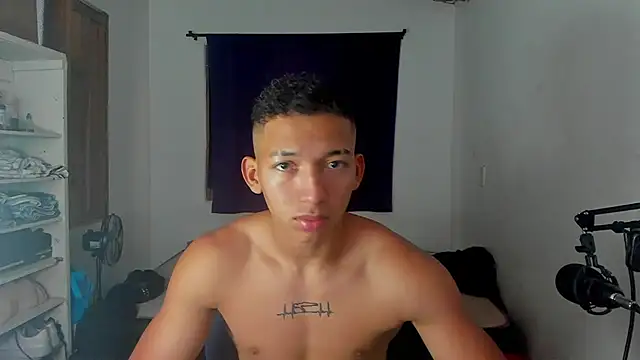 JuanchiT66 online show from October 11, 7:40 pm