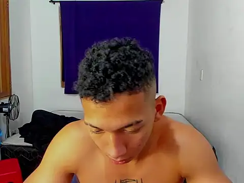 JuanchiT66 online show from October 12, 7:41 pm