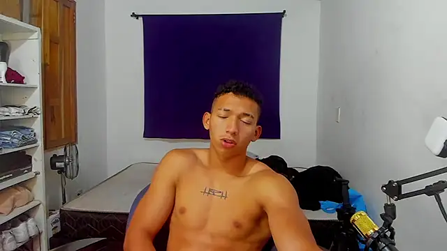 JuanchiT66 online show from October 4, 2:38 am