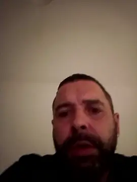 Snapshot of Feistysausage chatting on October 2, 10:25 pm Feistysausage online show from October 2, 10:25 pm