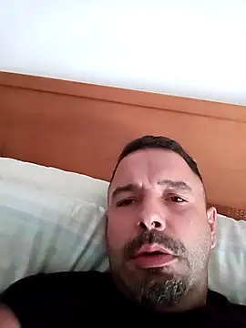 Snapshot of Feistysausage chatting on October 26, 11:12 am Feistysausage online show from October 26, 11:12 am