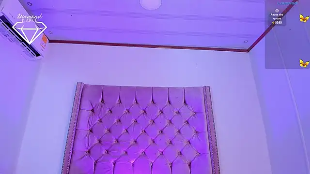 Diamond Piarce online show from October 16, 4:09 am