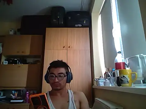 Lokomo32 online show from May 17, 4:42 am