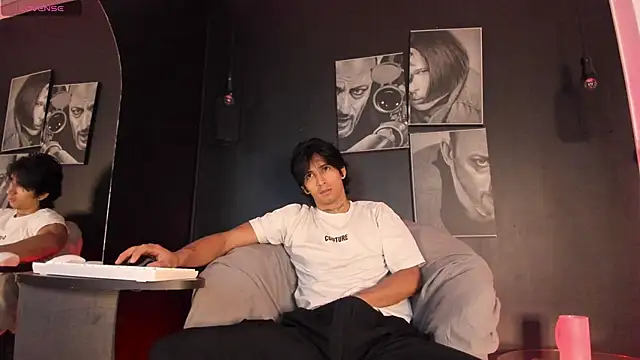 jett savage online show from September 23, 1:54 pm