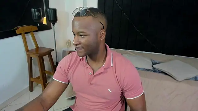 Snapshot of chrstian_lewis1 chatting on October 23, 12:08 pm chrstian lewis1 online show from October 23, 12:08 pm