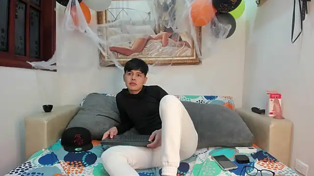 Felipe Cold online show from October 28, 3:53 am