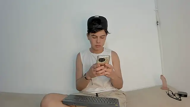 Felipe Cold online show from December 2, 2:36 am