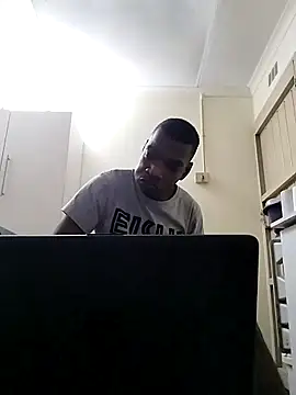 Snapshot of TmanZim2025 chatting on September 15, 6:09 pm TmanZim2025 online show from September 15, 6:09 pm