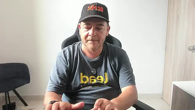 massimo dannger online show from September 16, 9:04 pm