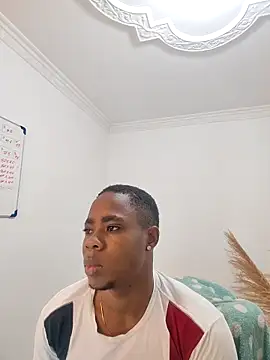 liambolt online show from April 6, 5:03 pm