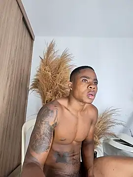 liambolt online show from October 26, 12:34 am