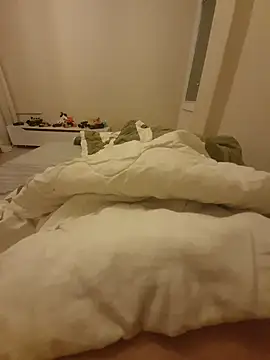 caddevecadde online show from October 18, 2:38 am