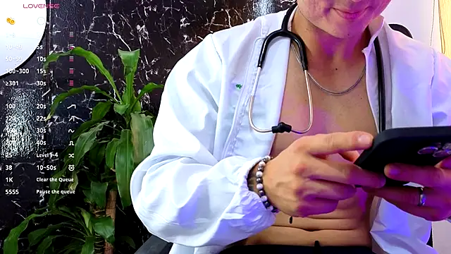 Alexander ferre online show from September 25, 2:49 pm