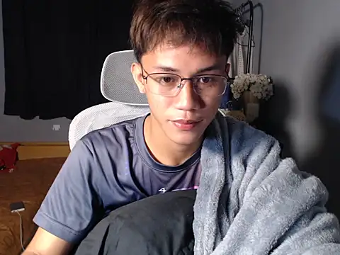 naughtyboyloy 0 online show from February 18, 5:43 pm