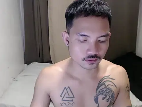 Thefriskyasian online show from December 18, 7:04 am