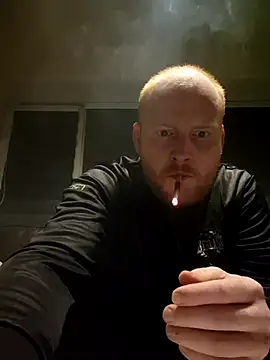 svenni2525 online show from October 15, 10:50 pm