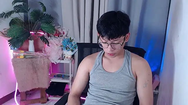 pinkcock froi2305 online show from March 7, 5:27 am