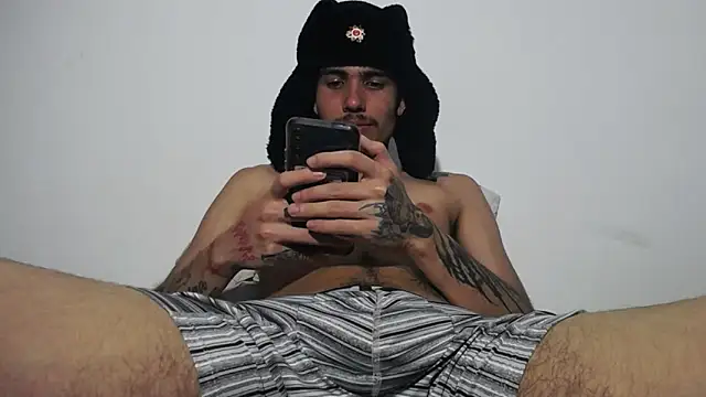 Onzas  online show from September 24, 10:19 pm