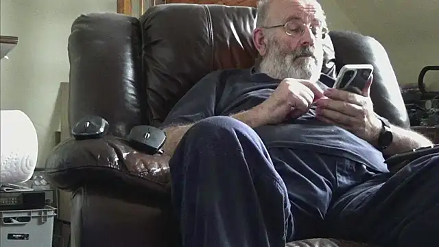 janzer13 online show from October 18, 1:05 pm