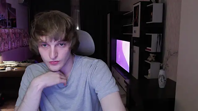 Playersuperstar online show from April 4, 6:49 pm