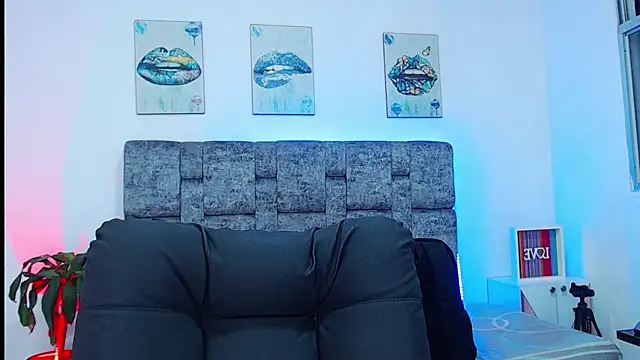 dirty model online show from September 14, 1:29 am