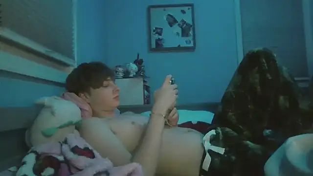 Liam axel35 online show from November 12, 3:56 am