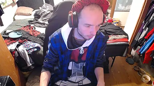 Snapshot of womenhateme69 chatting on October 19, 12:37 am womenhateme69 online show from October 19, 12:37 am