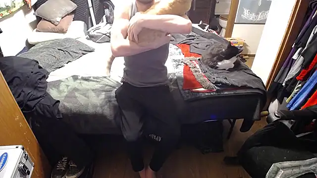 Snapshot of womenhateme69 chatting on October 21, 12:52 pm womenhateme69 online show from October 21, 12:52 pm