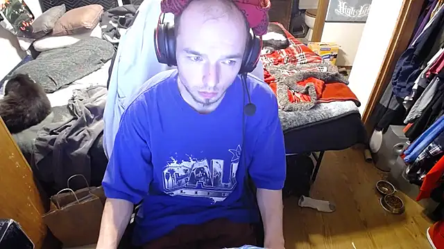 Snapshot of womenhateme69 chatting on October 11, 7:01 am womenhateme69 online show from October 11, 7:01 am