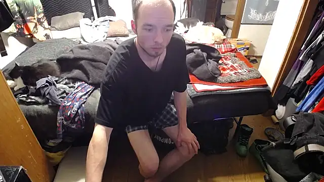 Snapshot of womenhateme69 chatting on October 15, 1:02 am womenhateme69 online show from October 15, 1:02 am