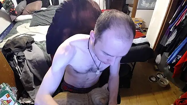 Snapshot of womenhateme69 chatting on October 9, 4:28 am womenhateme69 online show from October 9, 4:28 am