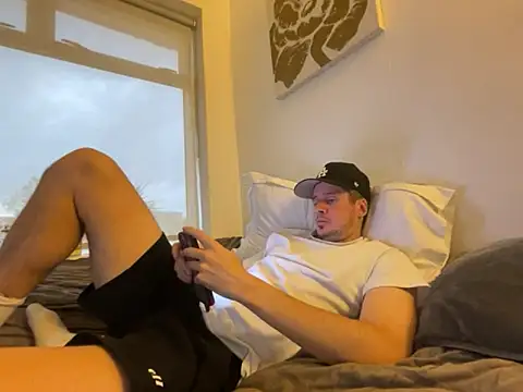 shyandchilling online show from October 3, 5:07 pm