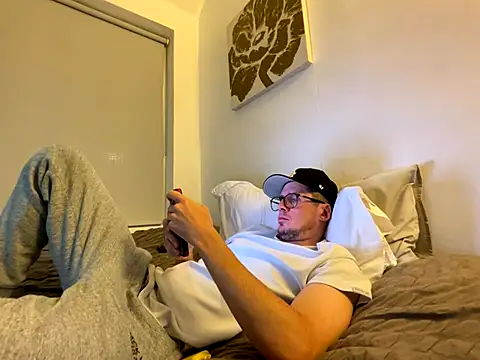 shyandchilling online show from September 23, 7:35 pm