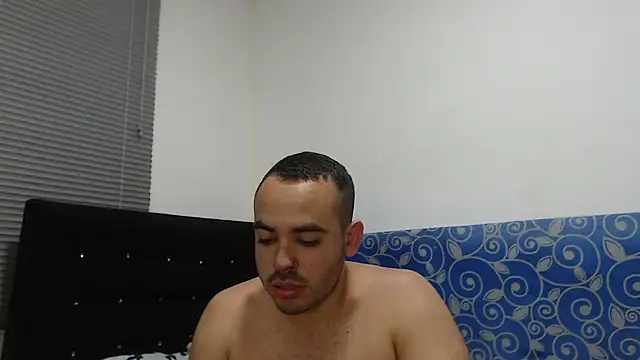 Ana ThiagoxX online show from February 3, 6:22 am