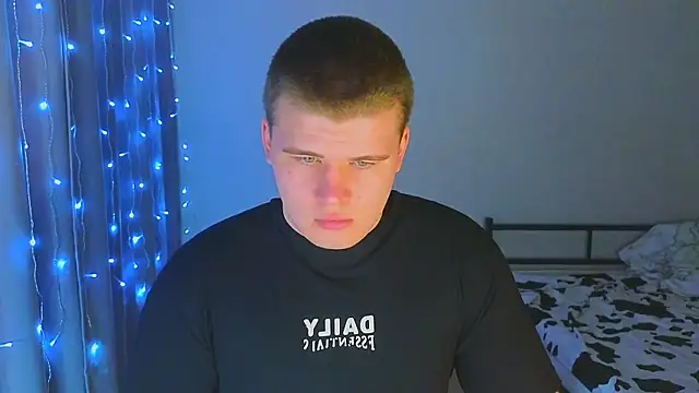 kittenmurr online show from November 28, 9:16 pm