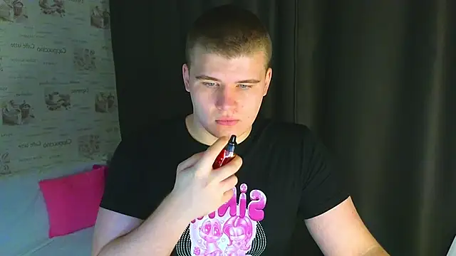 Snapshot of kittenmurr chatting on September 8, 8:41 pm kittenmurr online show from September 8, 8:41 pm